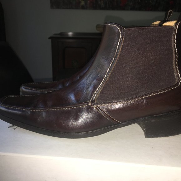 YSL Chelsea Boots - Picture 2 of 7